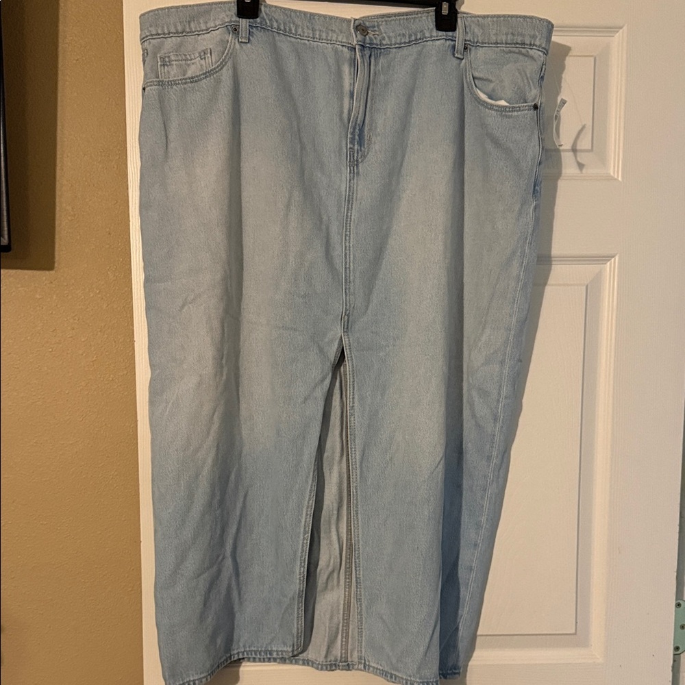 Old Navy Light Wash Denim Jean Skirt